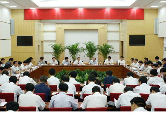 个人档案在自己手里怎么办?